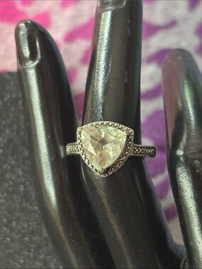 Sterling Silver Trillion-Cut Clear pale green Stone cocktail Ring